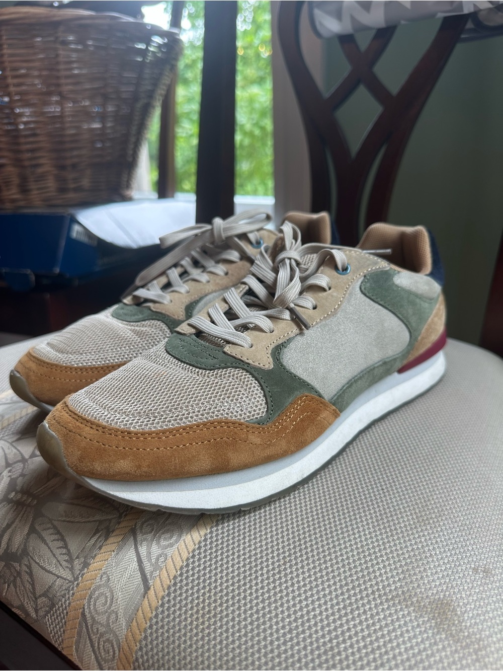 Lightweight Suede & Mesh Women’s Sneakers in Beige, Green, and Brown